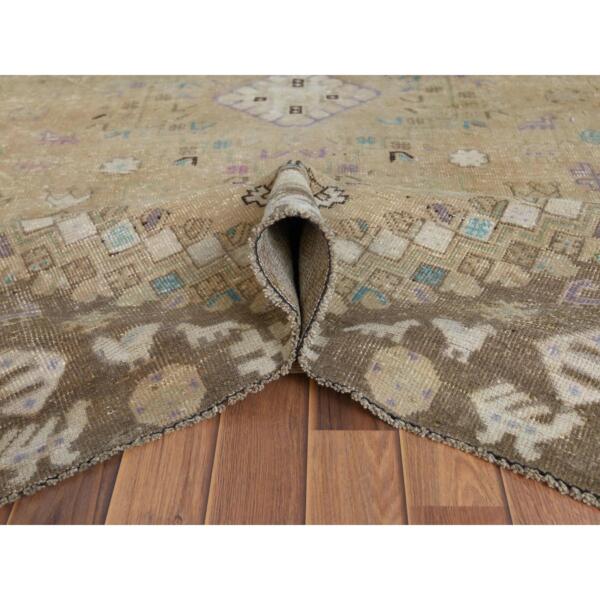 6'1"x9' Bohemian Persian Shiraz Pure Wool Beige Semi Antique Distressed Hand Knotted Clean Oriental Rug  - 57923 - Image 7