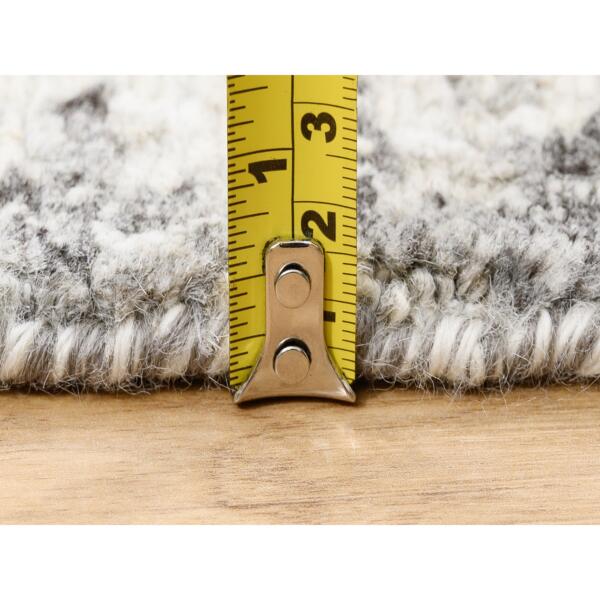 2'5"x8' Hand Knotted Hand Spun Undyed Natural Wool Modern Beige Oriental Runner Rug  - 62915 - Image 8