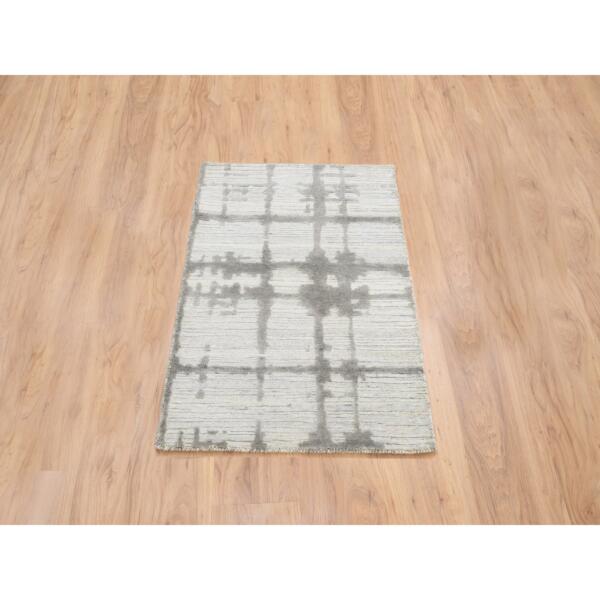 2'1"x3'1" Ivory Hand Spun Undyed Natural Wool Hand Knotted Modern Design Mat Oriental Rug  - 64238 - Image 3