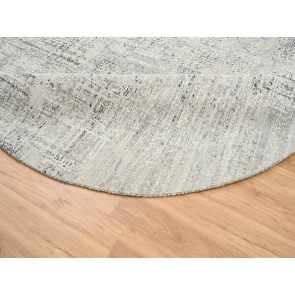 7'10"x7'10" Light Gray, Hand Spun Undyed Natural Wool, Hand Knotted, Modern Design, Round Oriental Rug  - 64700 - Image 8