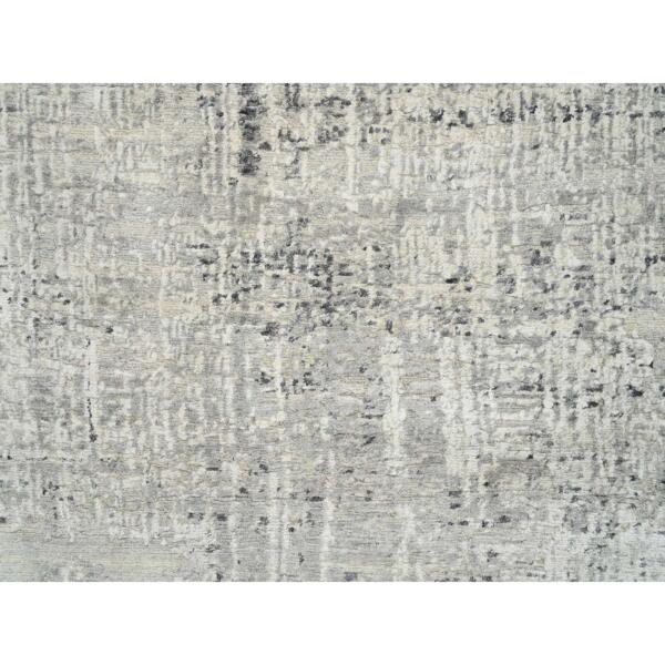 7'10"x7'10" Light Gray, Hand Spun Undyed Natural Wool, Hand Knotted, Modern Design, Round Oriental Rug  - 64700 - Image 10