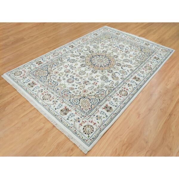 5'10"x9'1" Ivory, Hand Knotted Nain with Center Medallion Flower Design, 250 KPSI 100% Wool, Oriental Rug  - 65285 - Image 4