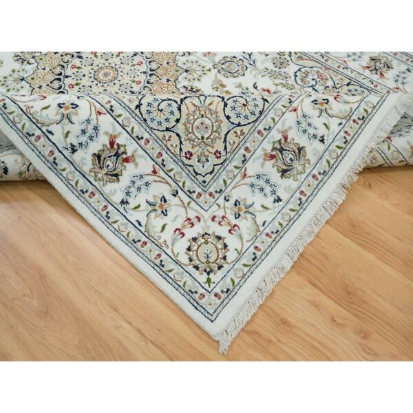 5'10"x9'1" Ivory, Hand Knotted Nain with Center Medallion Flower Design, 250 KPSI 100% Wool, Oriental Rug  - 65285 - Image 7