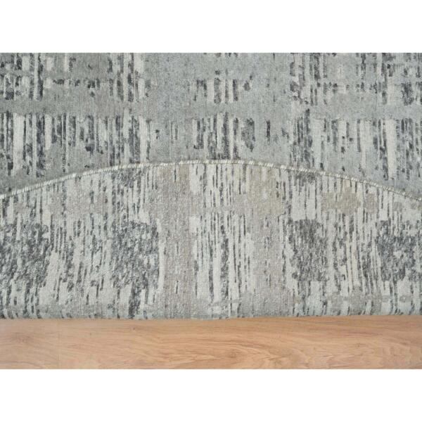 10'1"x10'1" Dark Grey, Hand Spun Undyed Natural Wool, Hand Knotted, Modern Design, Round Oriental Rug  - 65640 - Image 5