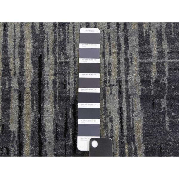 10'5"x10'5" Gray and Black, Pure Wool Hand Knotted, Modern Ombre Design Densely Woven, Square Oriental Rug  - 75159 - Image 8