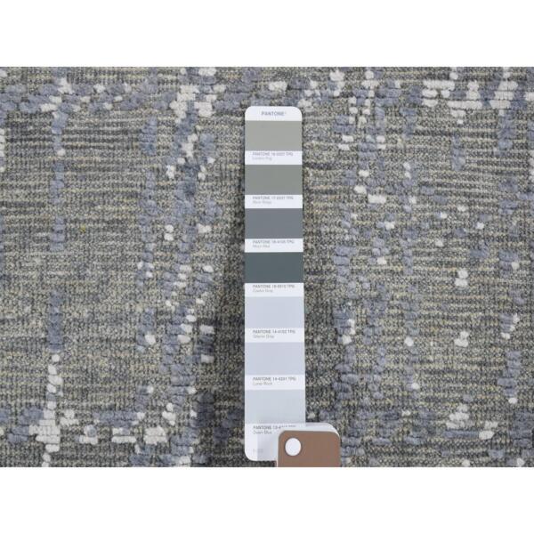 2'1"x3'1" Space Gray with Touches of Ivory, Modern Design Sample Fragment, Textured Wool with Silk Hand Knotted, Mat Oriental Rug  - 80350 - Image 4