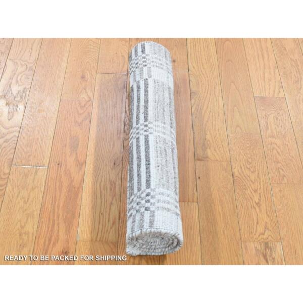 2'x3' Ivory-Gray, Hand Loomed, Modern, Plaid Design, 100% Wool, Mat Oriental Rug  - 80371 - Image 5