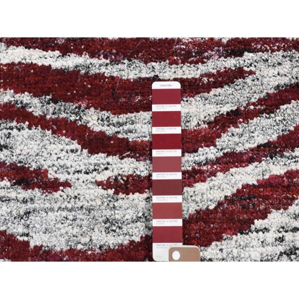 8'10"x11'9" Vermilion Red, Thick, Man Made Silk, Modern Repetitive Colorful Tree Bark Motif with Abrash, Cropped Pile, Hand Knotted, Oriental Rug  - 80821 - Image 9