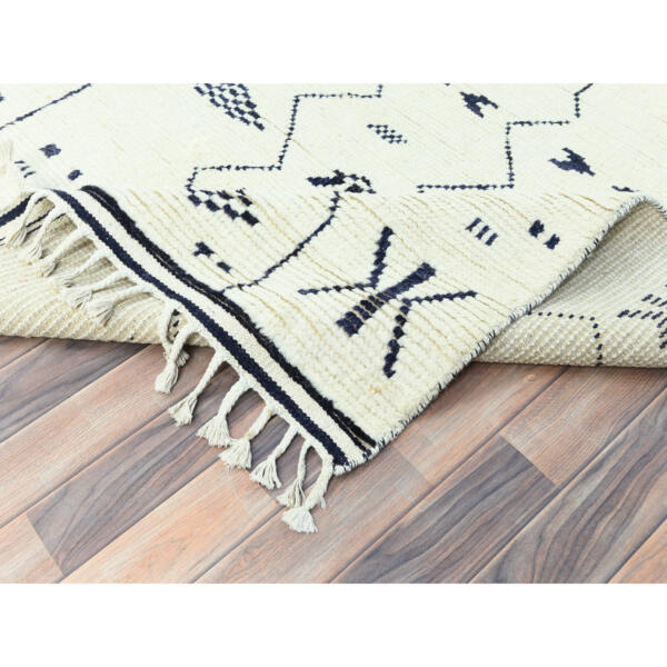 8'4"x10'7" Bone Ivory, Ben Ourain  Moroccan Berber Shilhah Design, Natural Dyes, Extra Soft Wool, Hand Knotted Oriental Rug  - 82983 - Image 8
