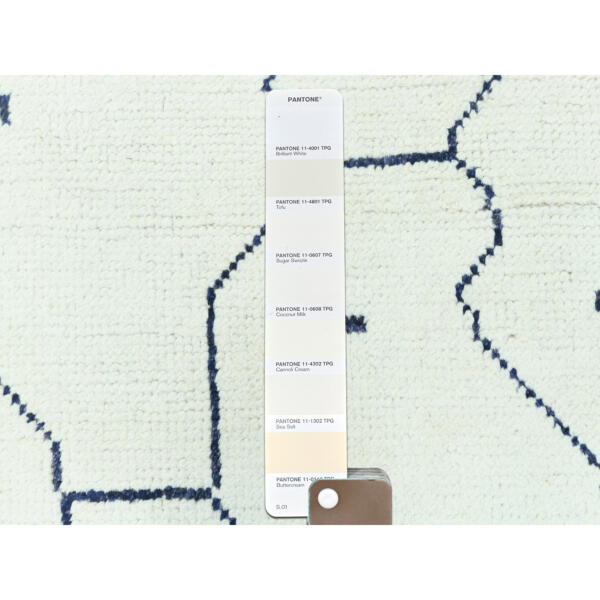 8'4"x10'7" Bone Ivory, Ben Ourain  Moroccan Berber Shilhah Design, Natural Dyes, Extra Soft Wool, Hand Knotted Oriental Rug  - 82983 - Image 9